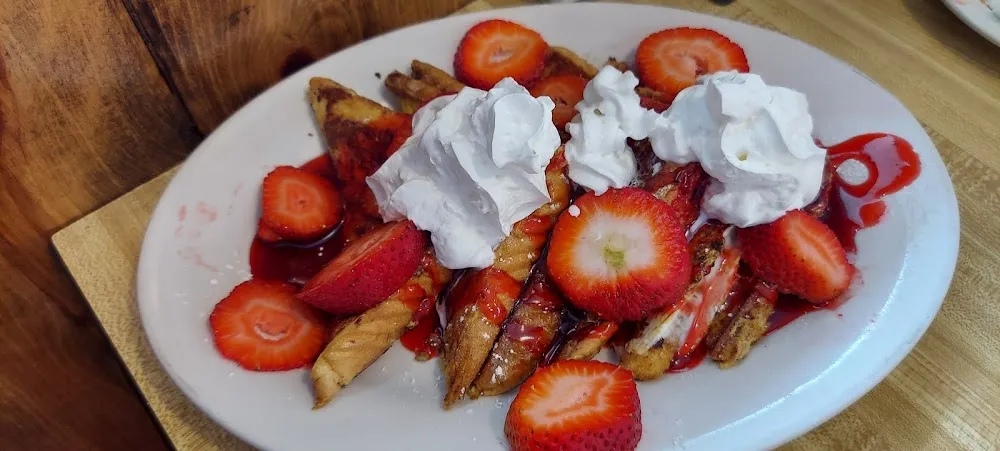 French Toast with Strawberries and Cream